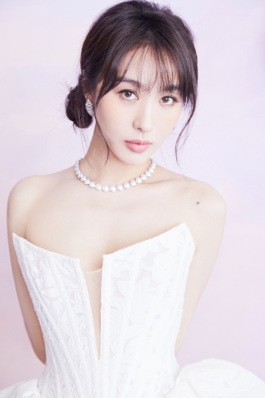 李菲儿年轻图片