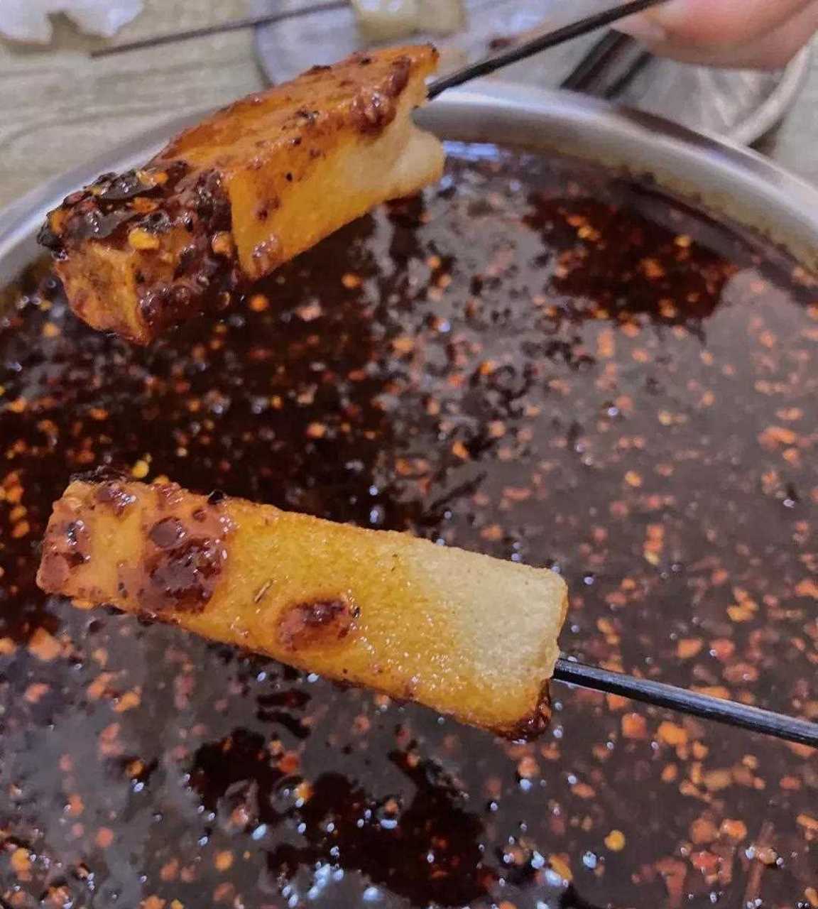 【成都网红"坏脾气"甜不辣!味道虽一般,但老板是真的歪!