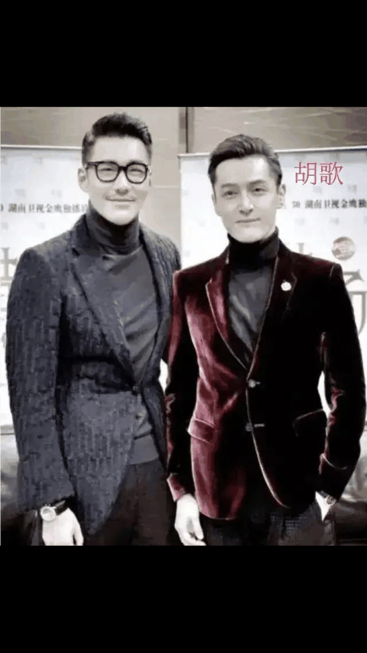 gif创作人# 胡兵作为超模一哥,魅力无限,不论和谁合影,都躲不过他那