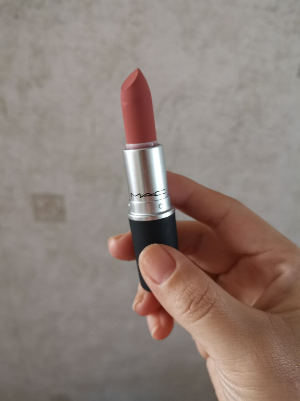 mac尤雾弹口红 314 最终还是买了这个颜色 本来一直很纠结买923还是