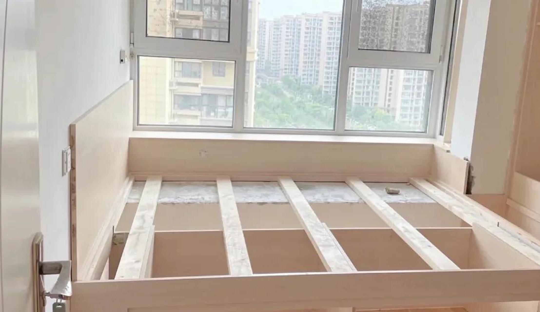 飘窗床三选一飘窗床的做法真的好多,如果可以的话,每一个都想试试