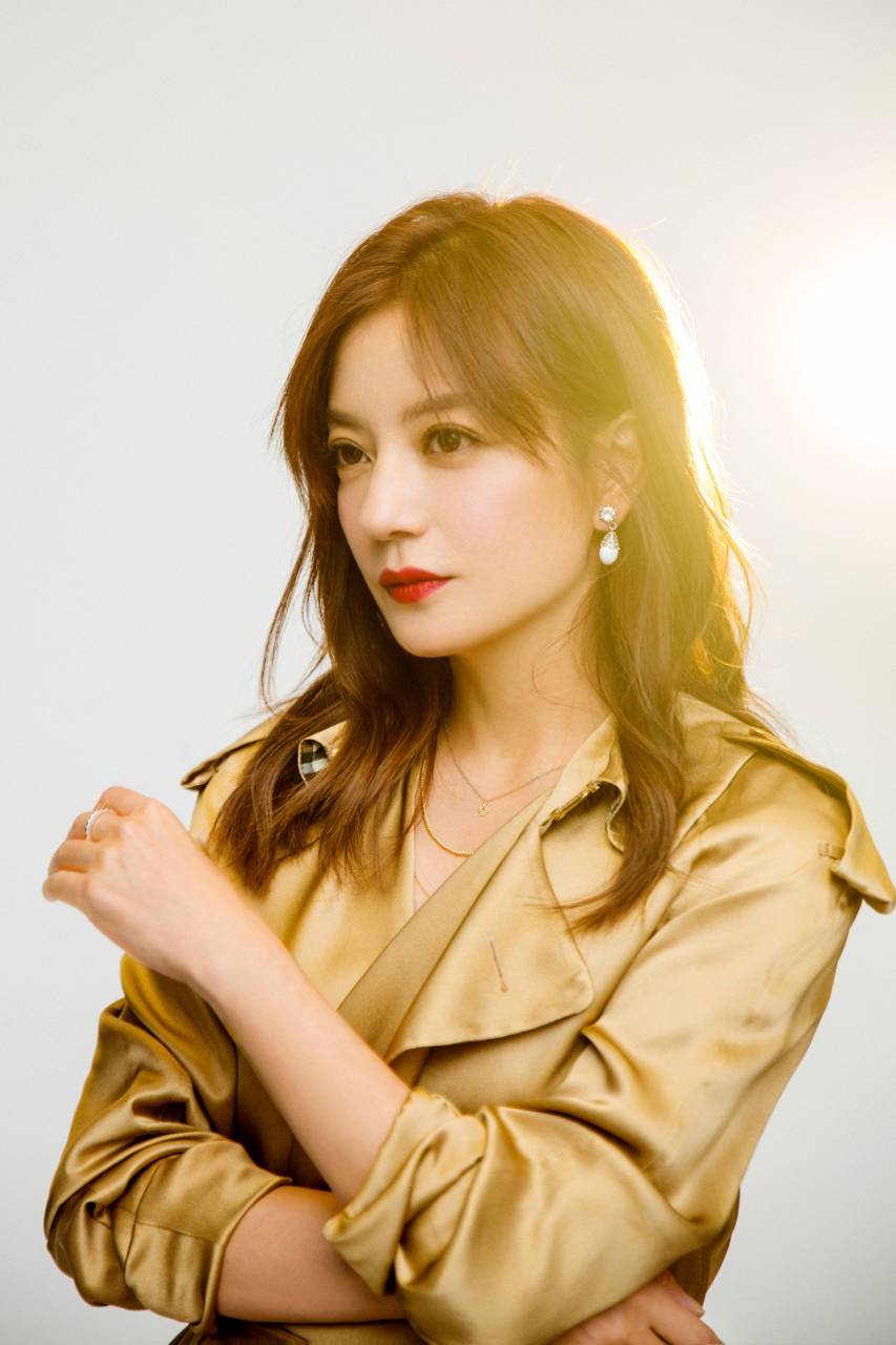 齐帅制片人的作品有:《传闻中的陈芊芊》《千古玦尘》等,马中骏(慈文