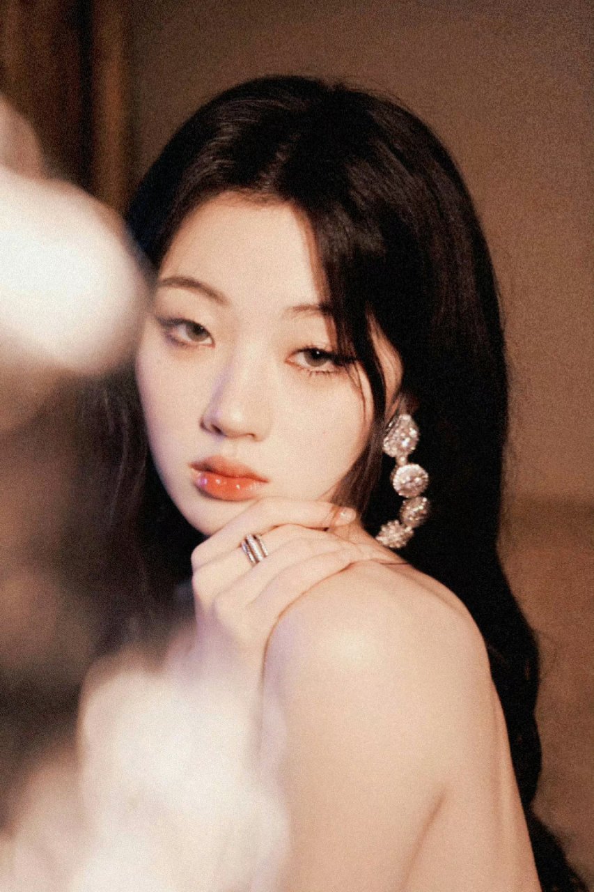 单依纯性感写真,好性感水润的美唇啊#宝藏女孩单依纯