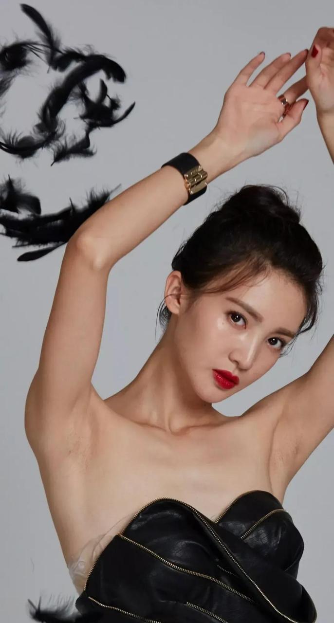 最真实的金晨,无修图,还是美哦,就是太瘦!