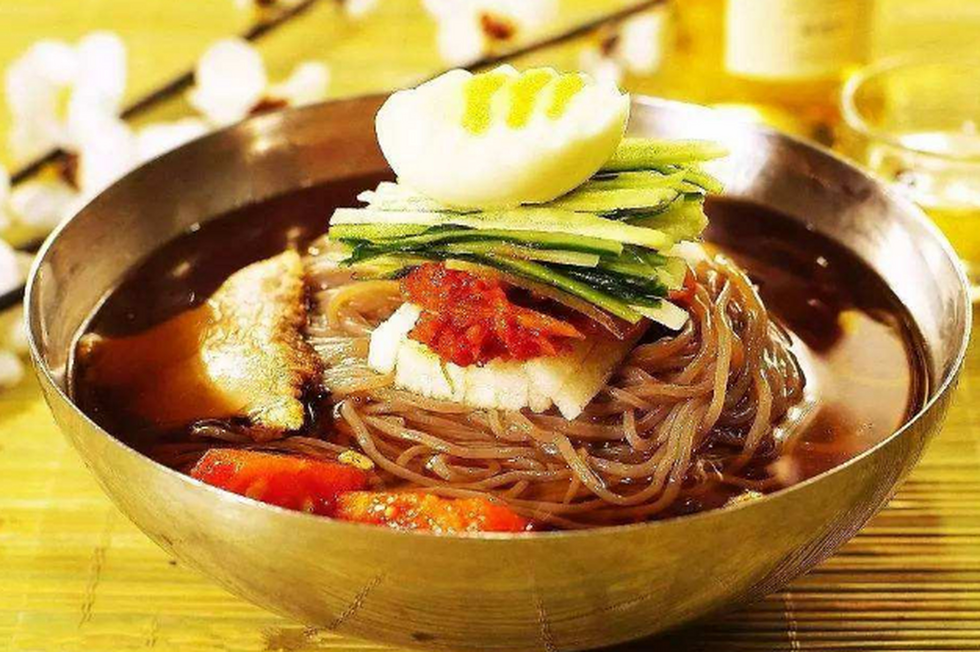 西塔大冷面 是东北地区的代表性美食之一,尤其是朝鲜族这一代,在沈阳