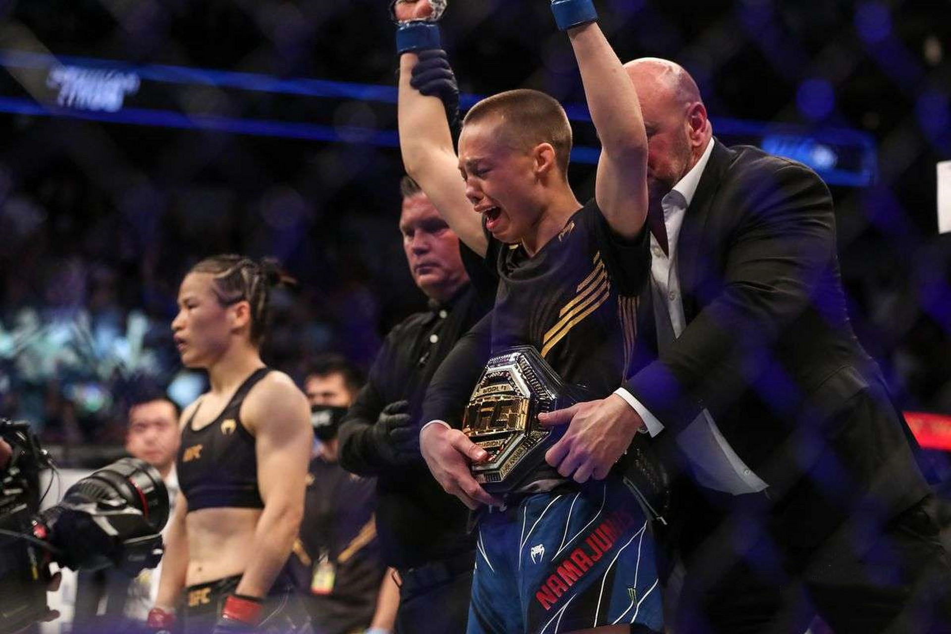 ufc261选手收入:张伟丽入账近100万元 乌斯曼大赢家!