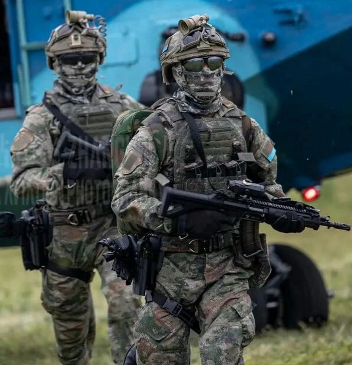 21式 中国的单兵装备肉眼可见的不断完善 #军迷# #武器装备