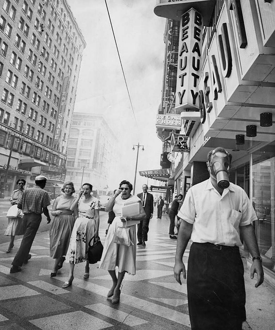 领动计划# 20世纪50年代,美国洛杉矶雾霾严重期间的照片