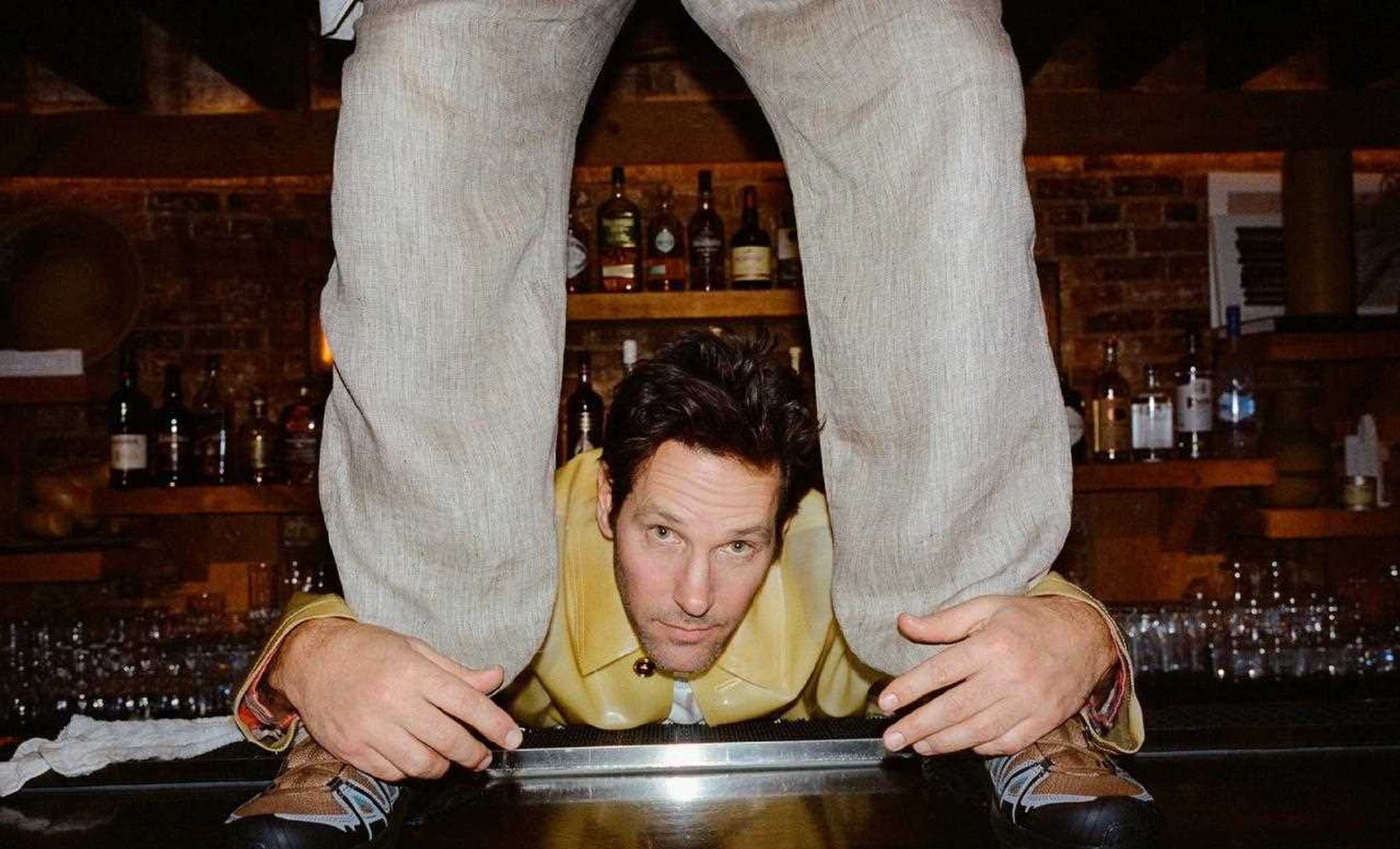 保罗·路德(paul rudd)为《gq hype》周刊拍摄封面和写真!状态非常棒!