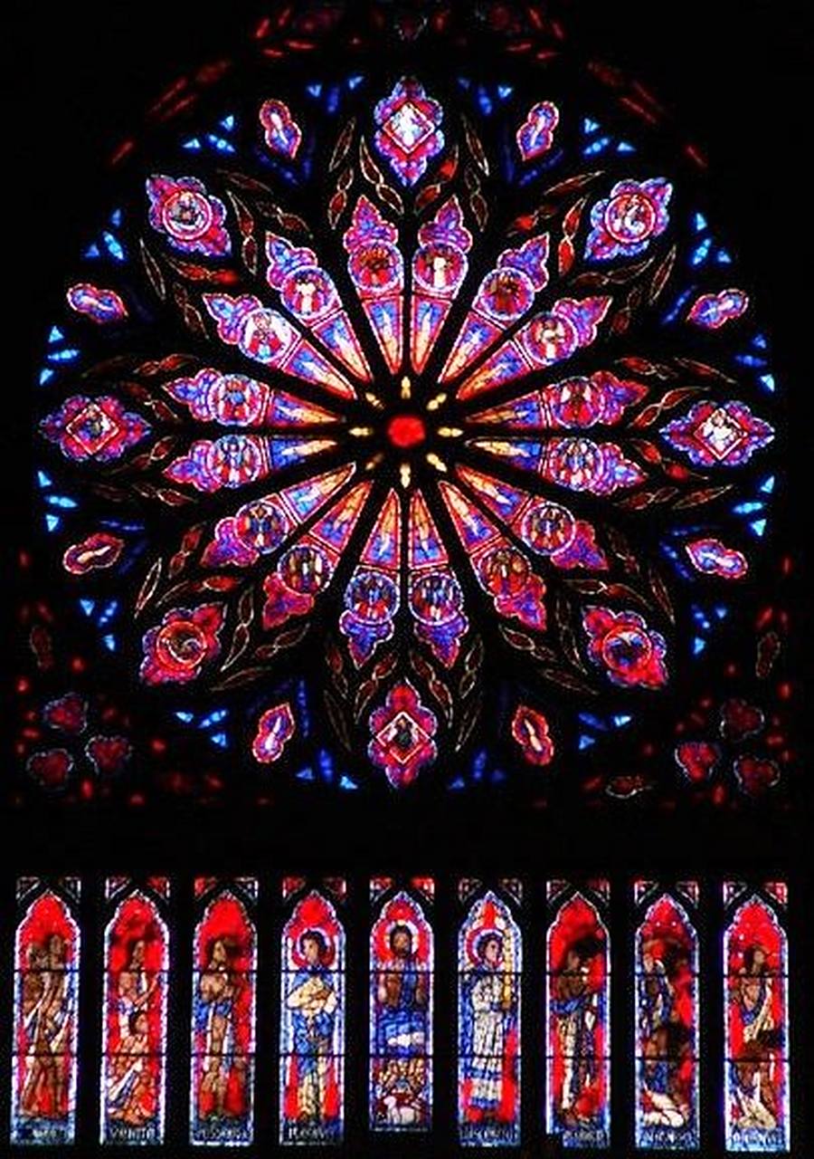 玫瑰窗(the rose window) 也称玫瑰花窗,为哥特式建筑的特色之一,指
