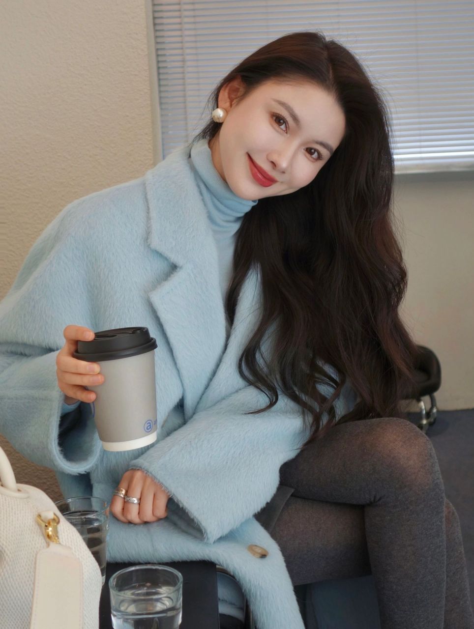 跟着秀场学穿搭|蓝灰配色真的太美了～|||高级感灰蓝配色 色彩的过渡