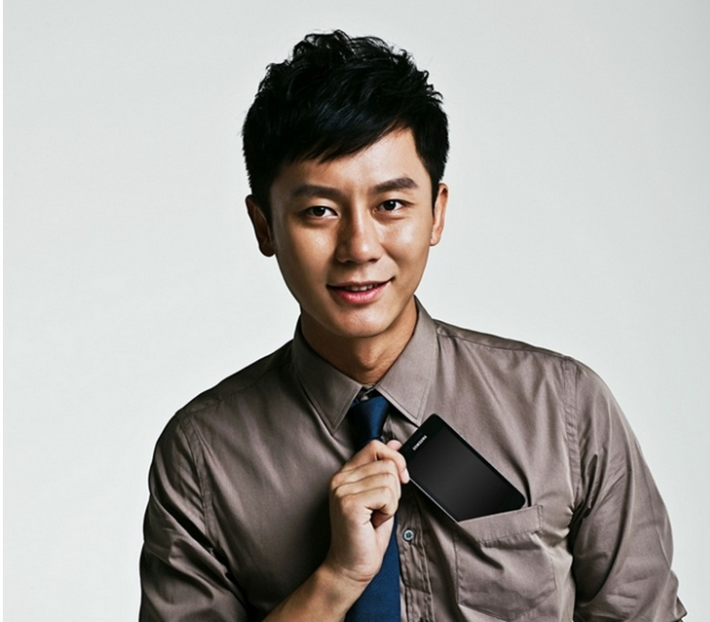 李晨传出不好消息,粉丝都不愿相信,纷纷表示心疼,近日李晨却又传出了