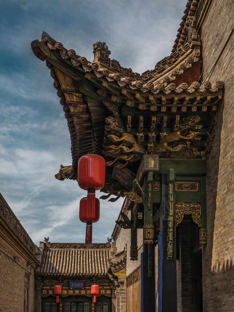 1755年,是晋商乔致庸家族的宅院,是一座充满特色的北方汉族民居建筑群