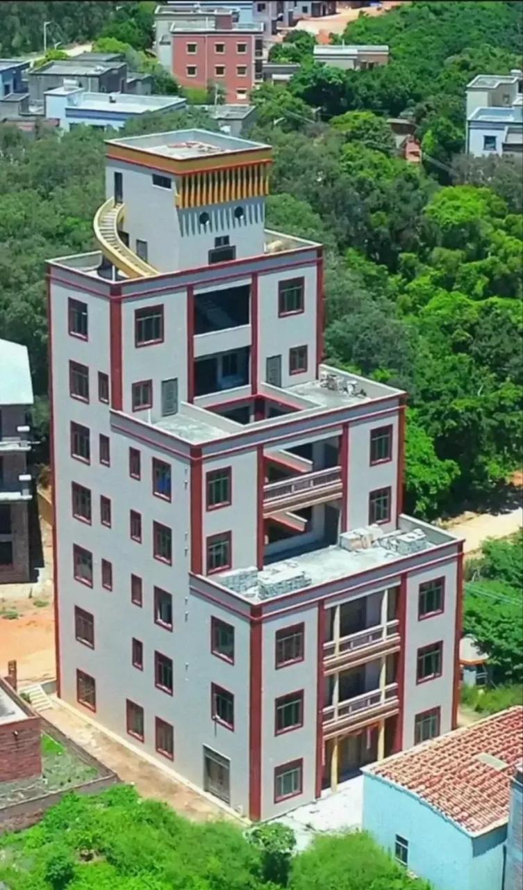 这么特别的房子, 不知道是设计师设计的呢[比心] 还是房子主人自己