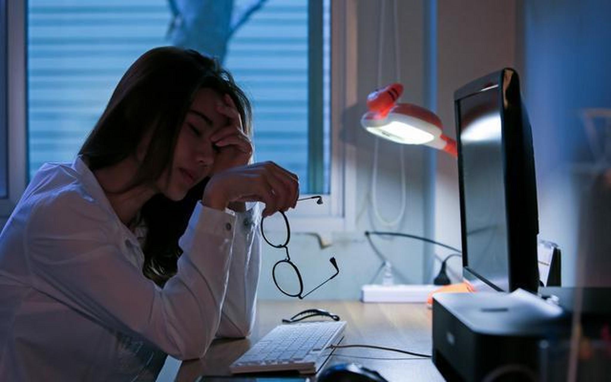 小唐是名部门经理,每天忙到飞起.