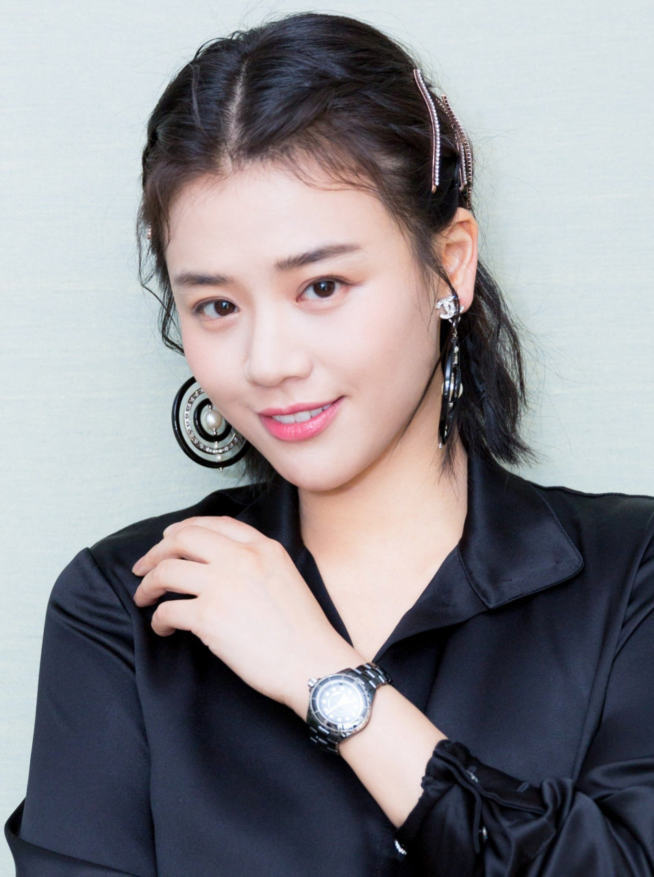 马思纯 笑容甜美 [鲜花]