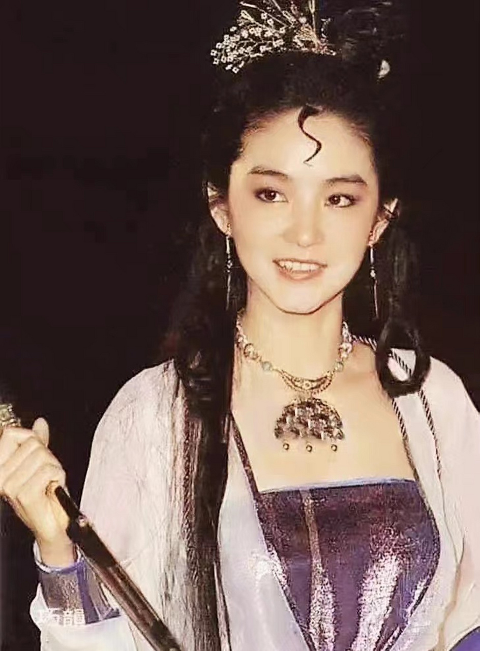 年轻时候的林青霞有多美?感觉就是从画里走出来的女神仙