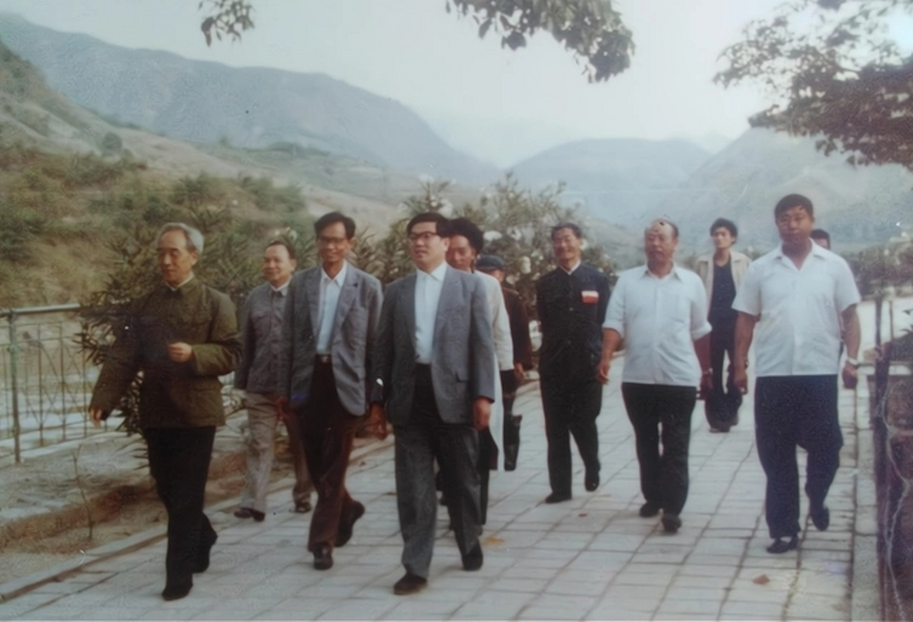 高严:曾是技术专员,先后主政吉林云南,因贪污潜逃国外,今年79岁
