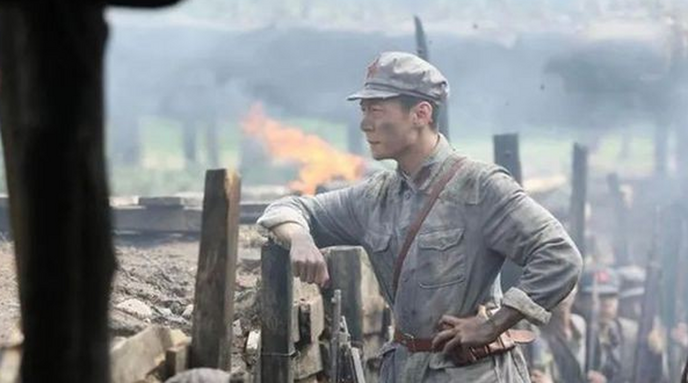 曾传六是西路军军政委员会常委之一,政治保卫局局长.