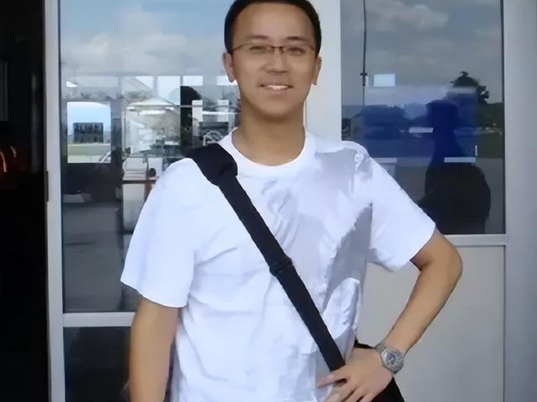 2009年,被捕后的留美博士朱海洋,成绩优异的朱海洋,从小就是"别人家的