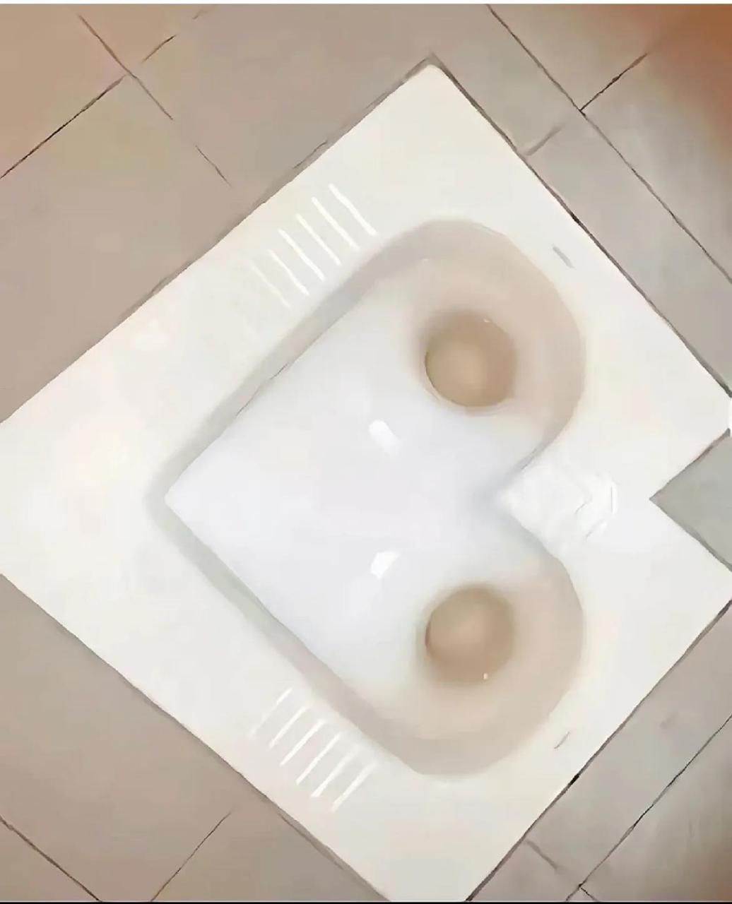 我们做过最浪漫的事就是一起拉屎