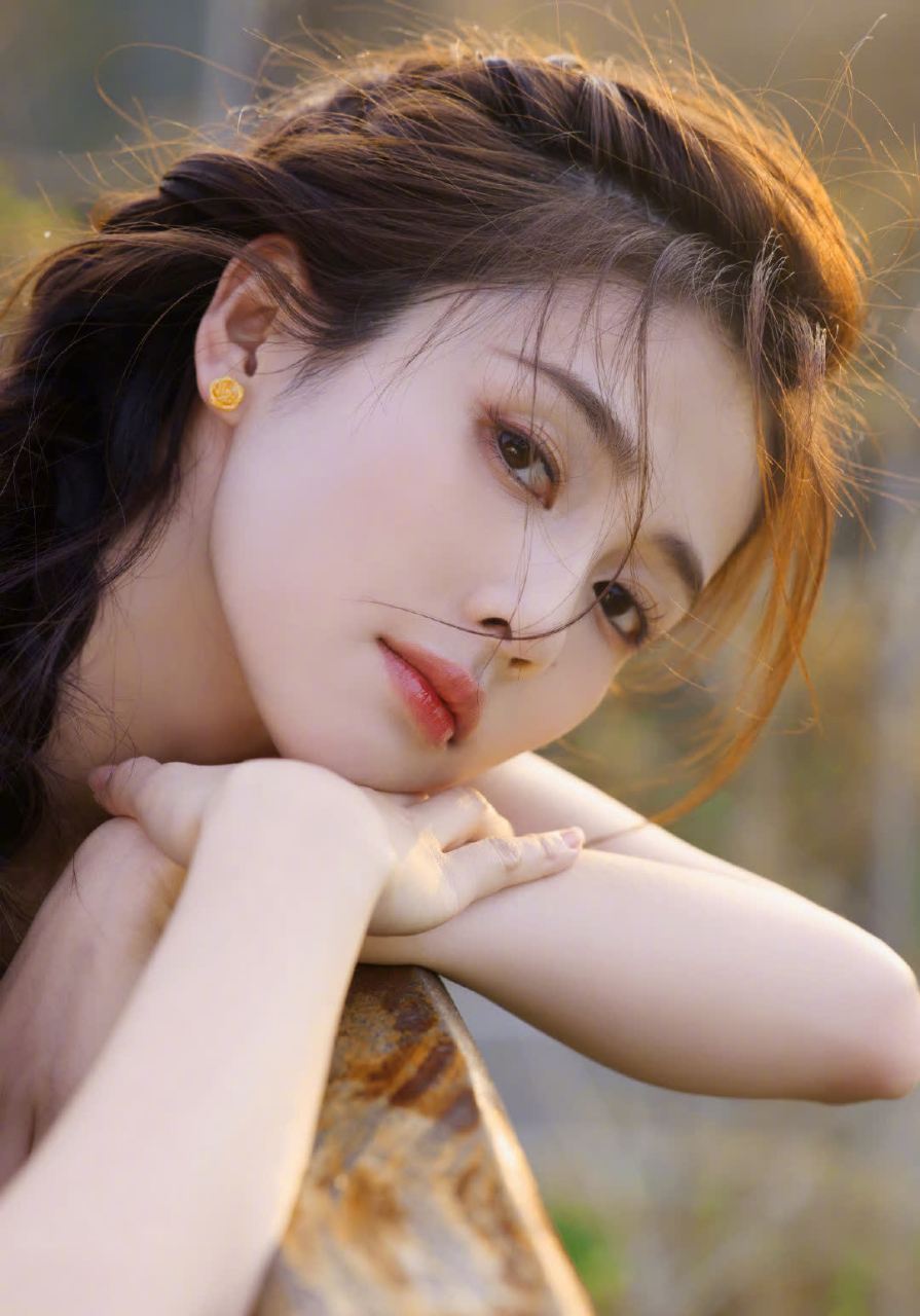 白鹿高清壁纸头像(32) [鲜花]