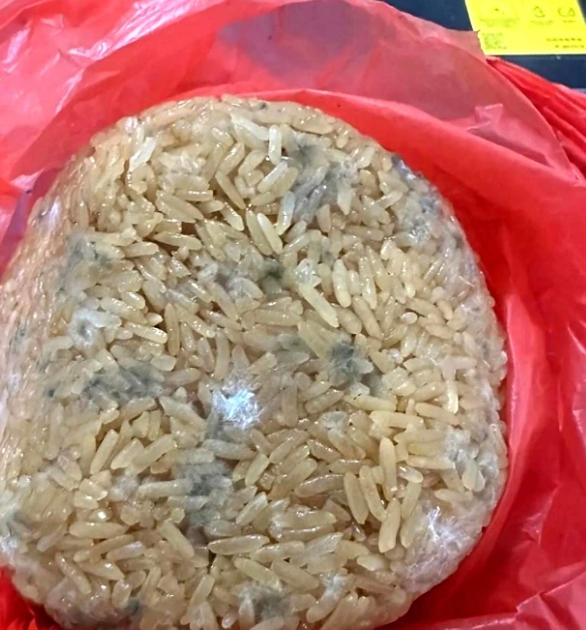 我无语了,婆婆竟然说发霉的食物可以给孩子吃.