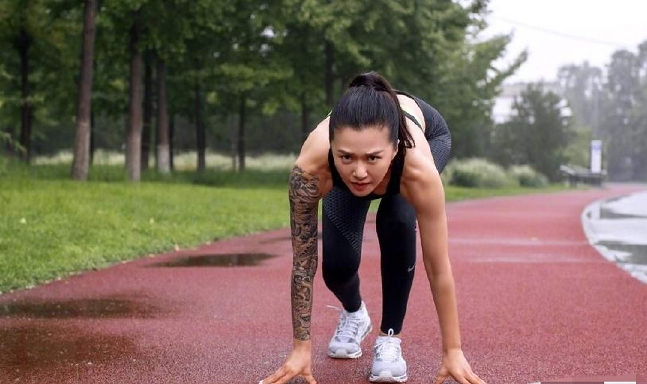 gif创作人# 谭维维这花臂竟然有很多人认为很美很霸气,她是有多么