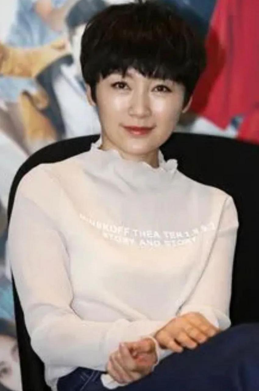 代乐乐,10张精美的照片