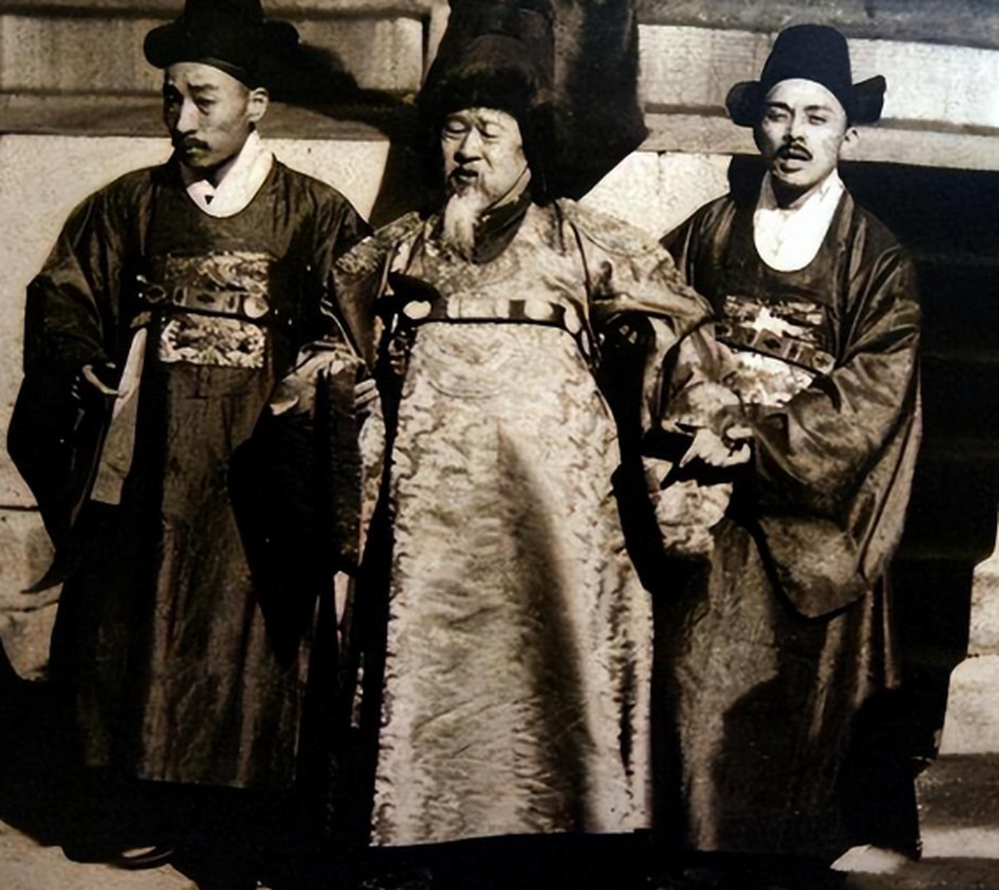 八,九世纪中朝两国的贸易,中朝两国人民往来,两国的文化交流 八,九