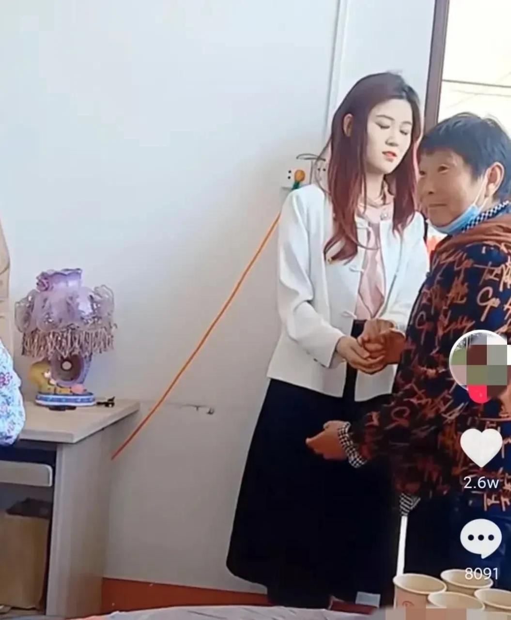 百家號星火計劃# 小偉這個新未婚妻,看起來真不錯!