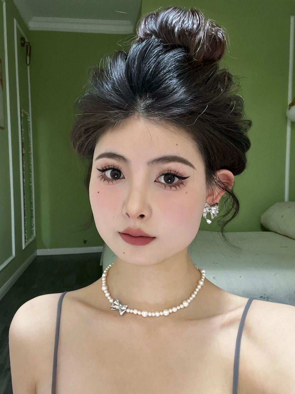 方圆脸试试这个低饱和兔系妆容 水泥盘眼影 画干枯玫瑰色系眼妆 温柔