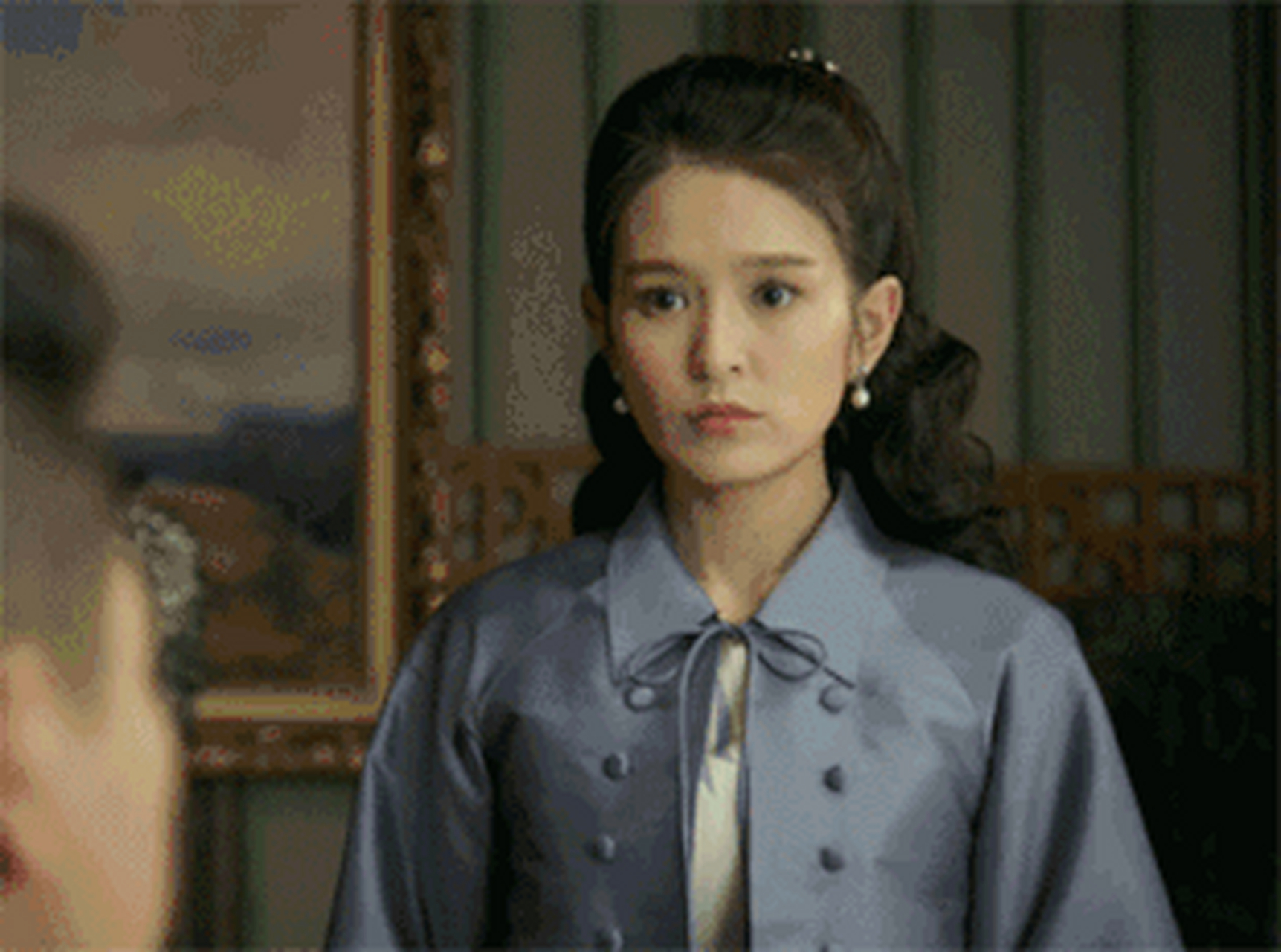 肖茵不仅在演戏上技术一流,更是一个能歌善舞的综艺全才.