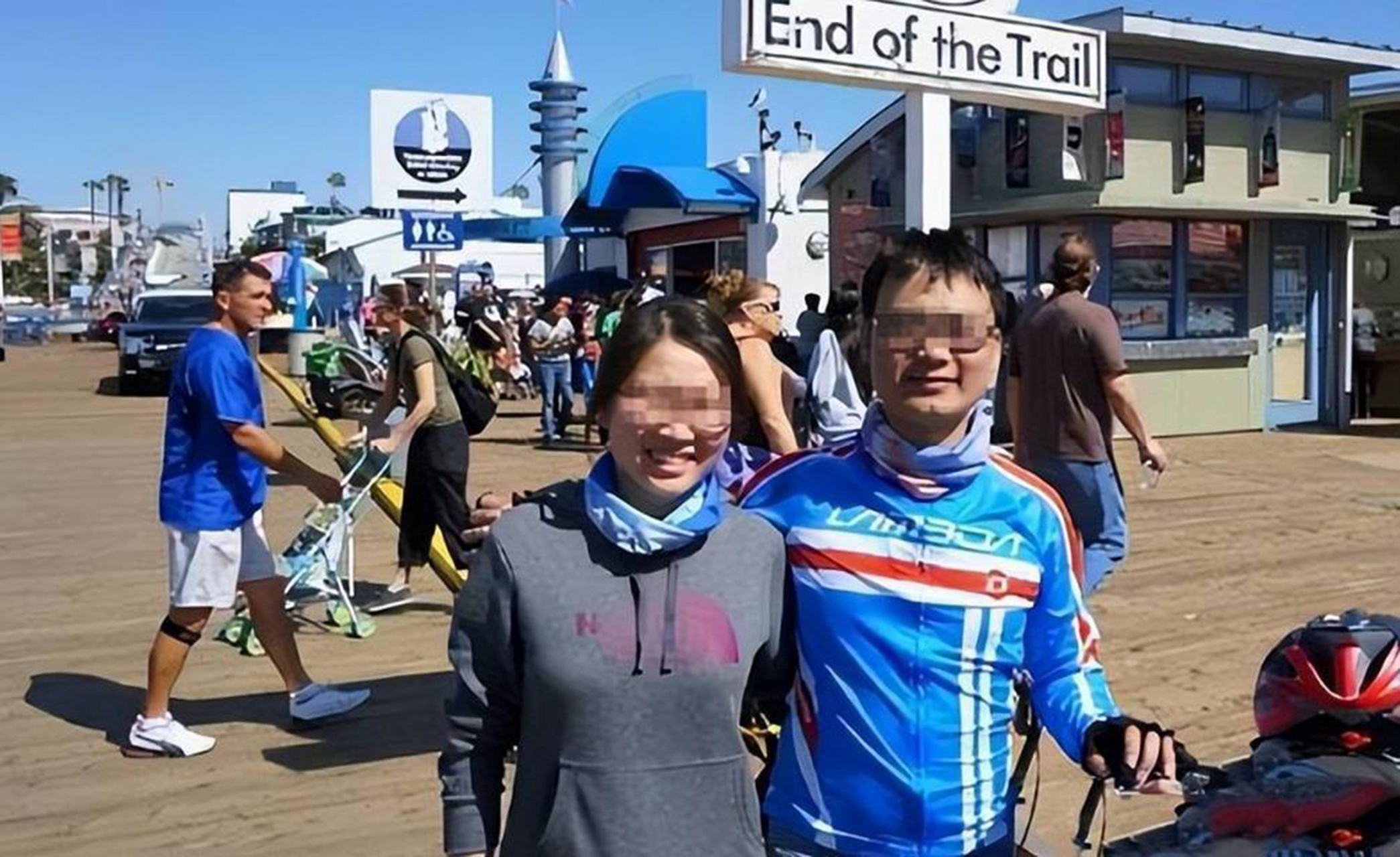 舒炜和王思是一对夫妻,很喜欢旅游.