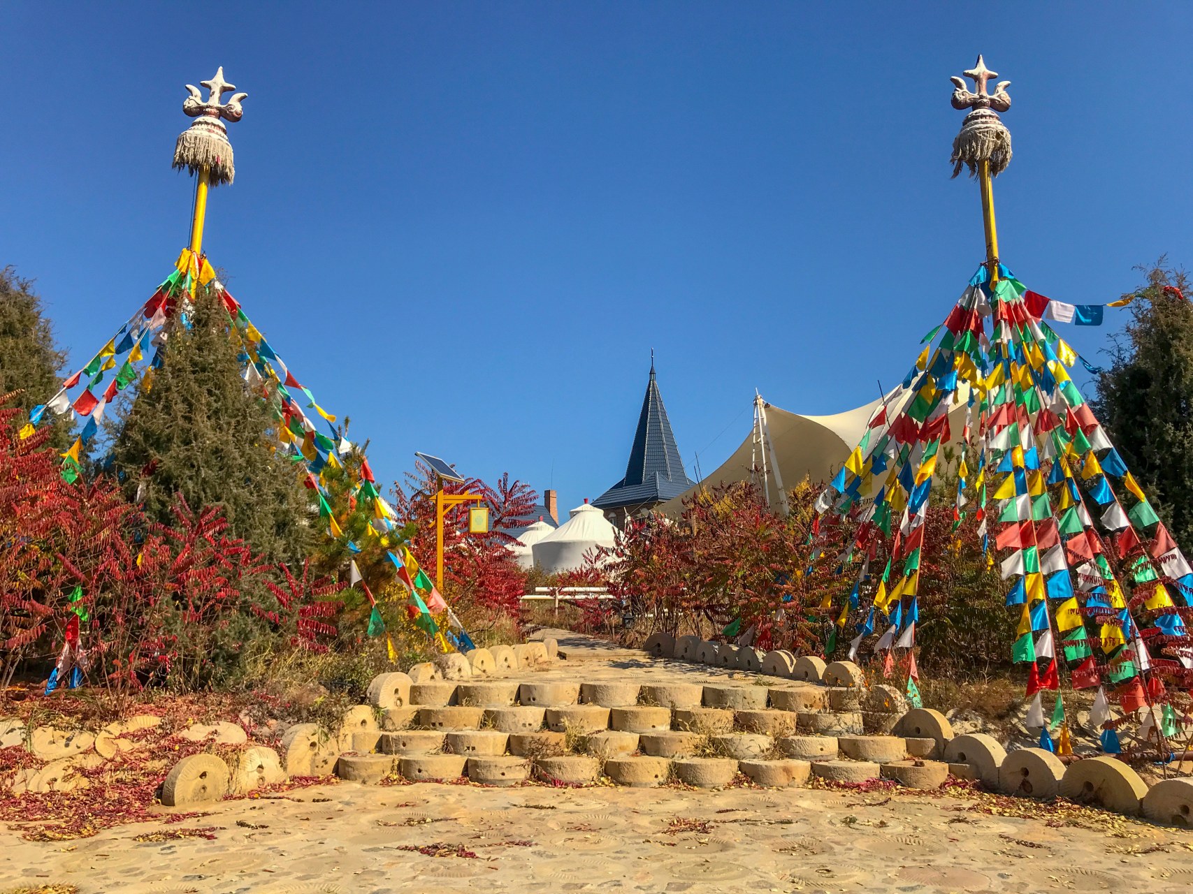 呼和浩特市新城区奎素村马鞍小镇是一处集休闲,文化旅游,美食体验于