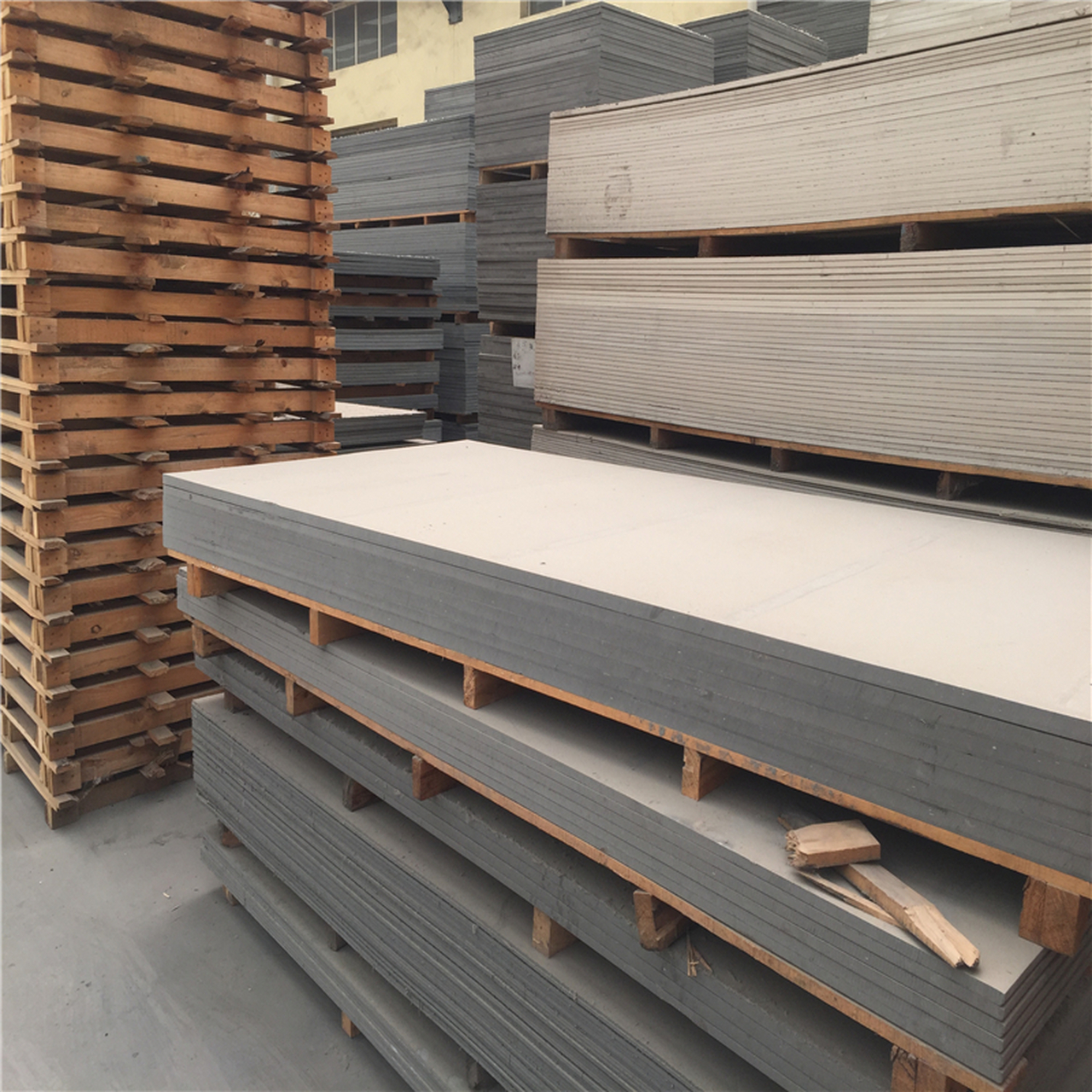 什么是外墙干挂纤维水泥板?