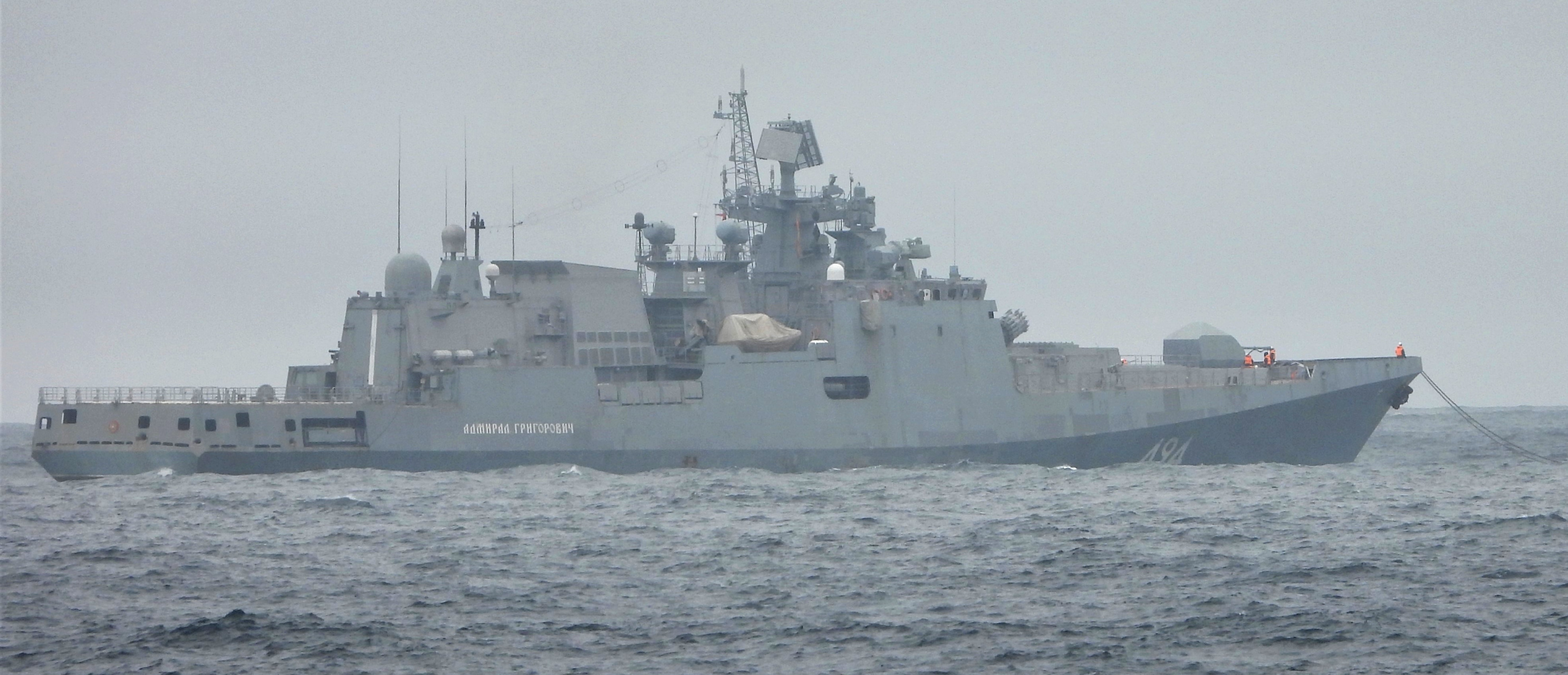 俄罗斯海军11356型护卫舰"海军上将格里戈洛维奇"号护卫舰从地中海