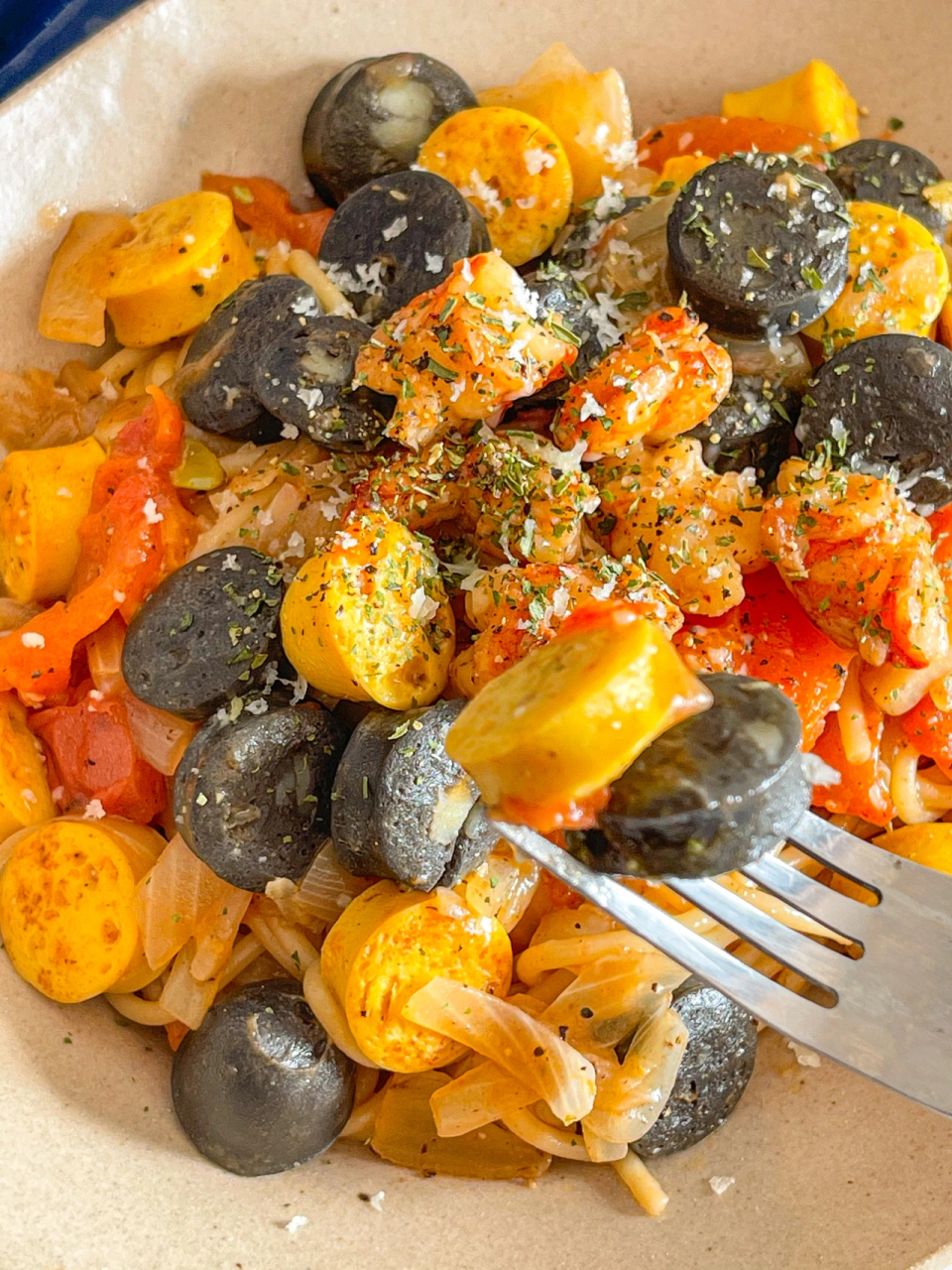 西班牙海鲜意面[浮云][浮云]|鱼肠番茄贼鲜 去不了国外吃海鲜意面 那