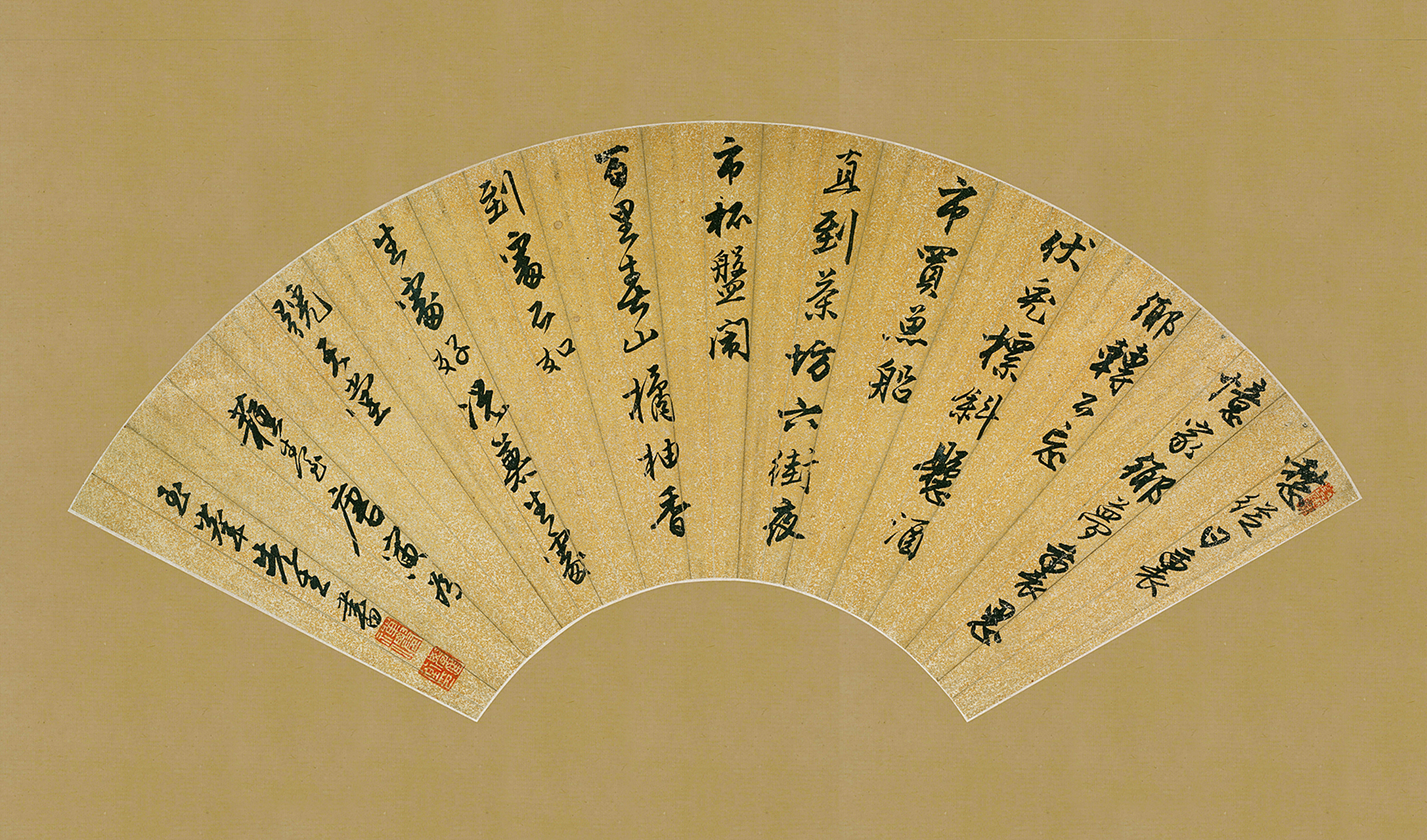 唐伯虎的扇面细腻精致.