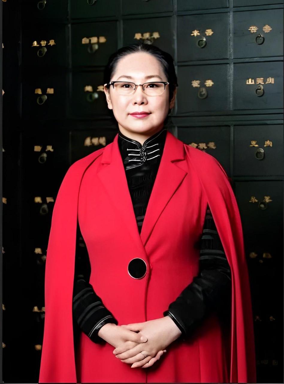 嫁给孤儿穷小子,白手起家卖豆腐,天津女首富张荣华的传奇一生!