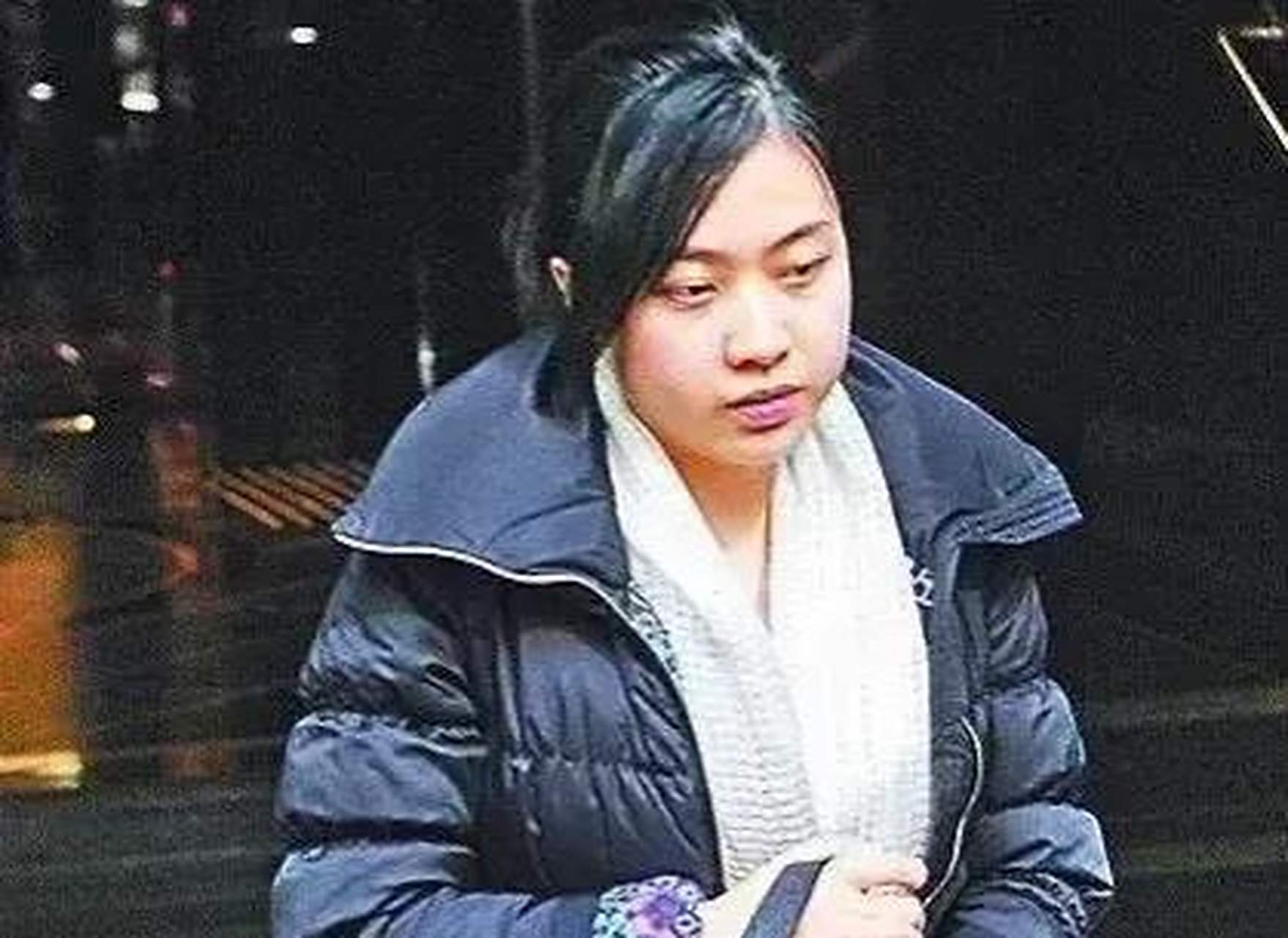 gif创作人# 看了甘比这些年的照片,发现有些女人年纪大了反而还比