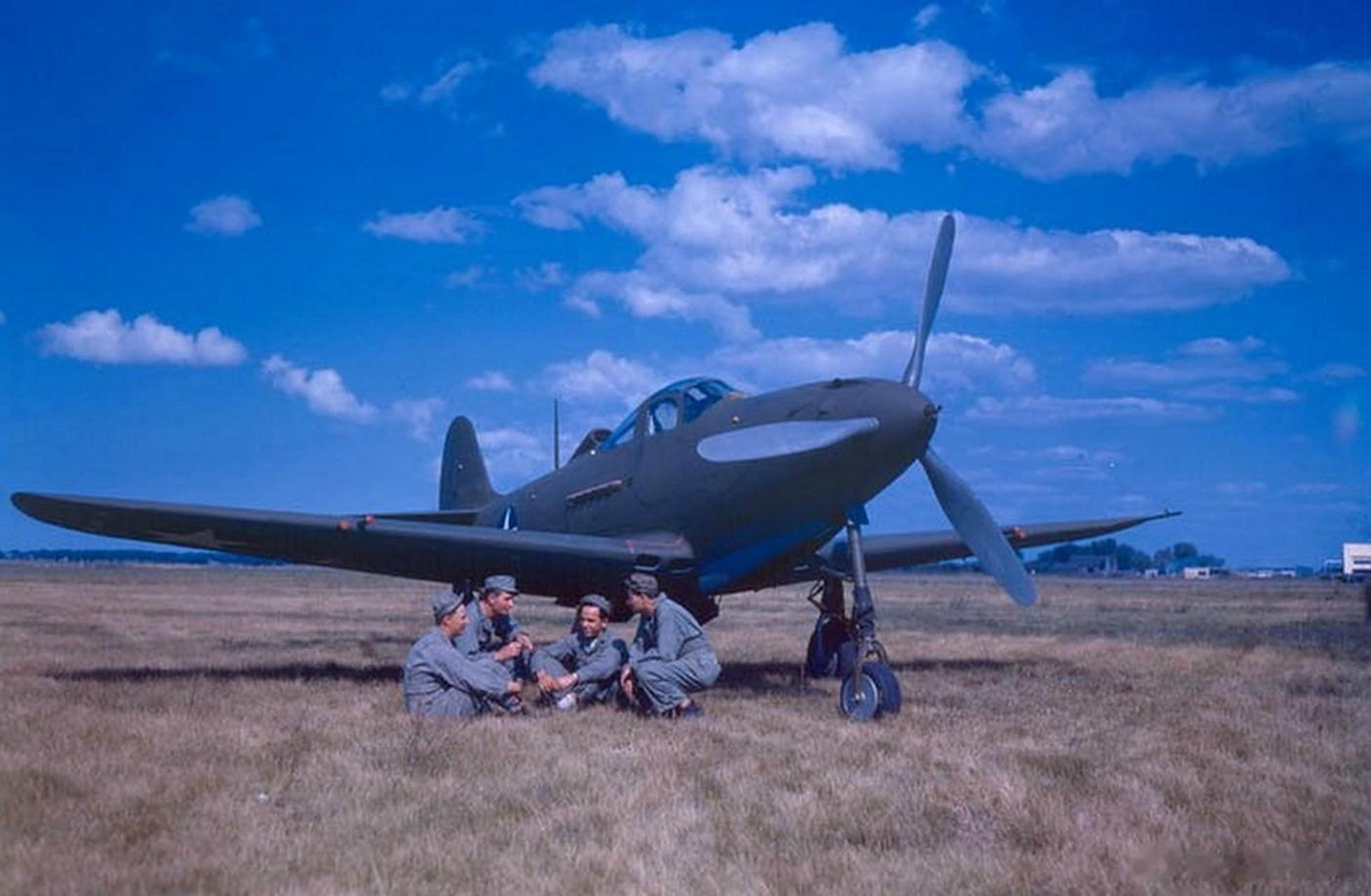 p-39 "空中飞蛇" 战斗机【纽约,1941年】