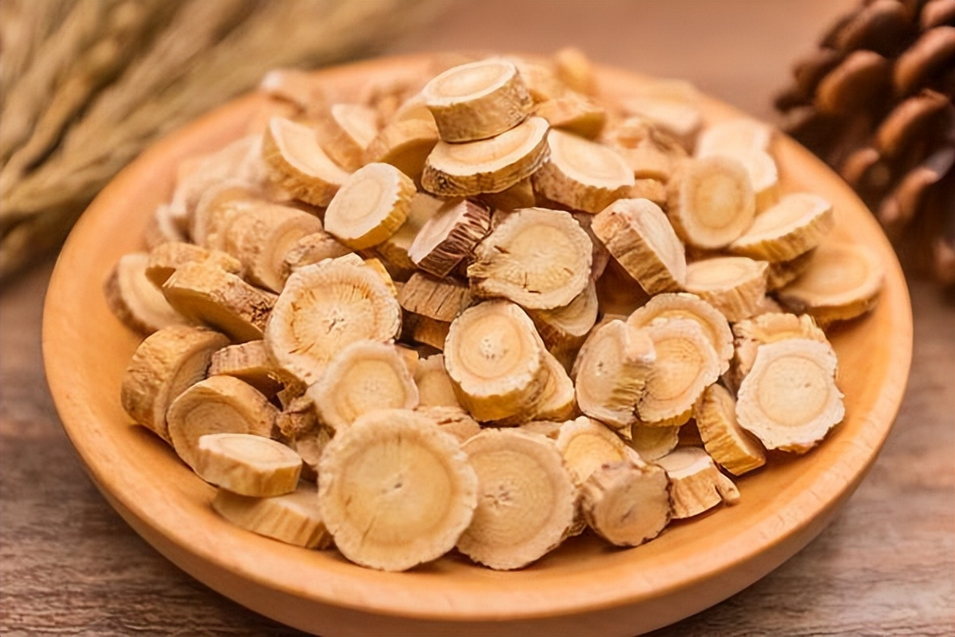 1个"平民补品",却是癌症治疗最常用的药材,摆平肿瘤患者3大问题!