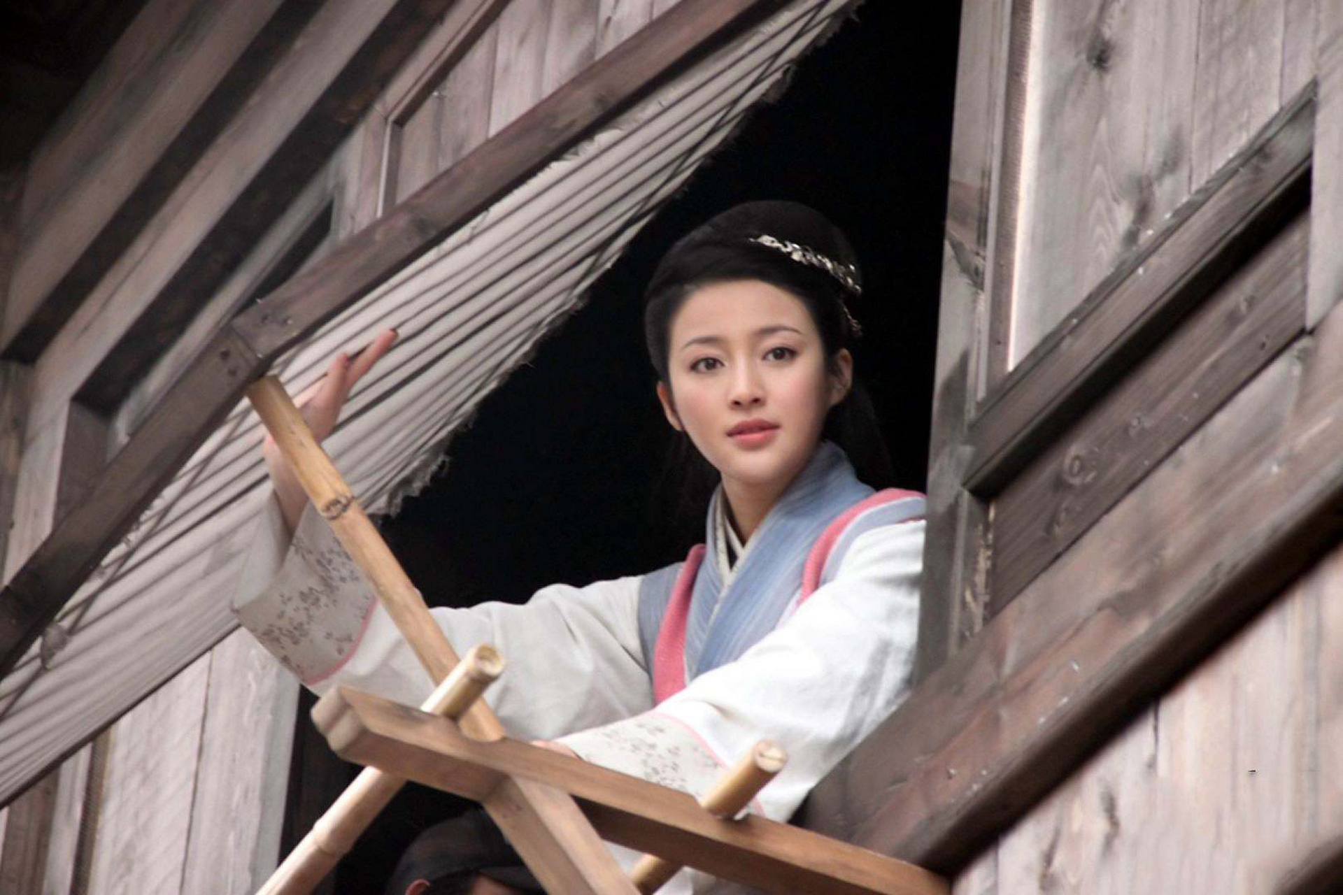 潘金莲为什么嫁给武大郎?市区有套房,还自己做生意.