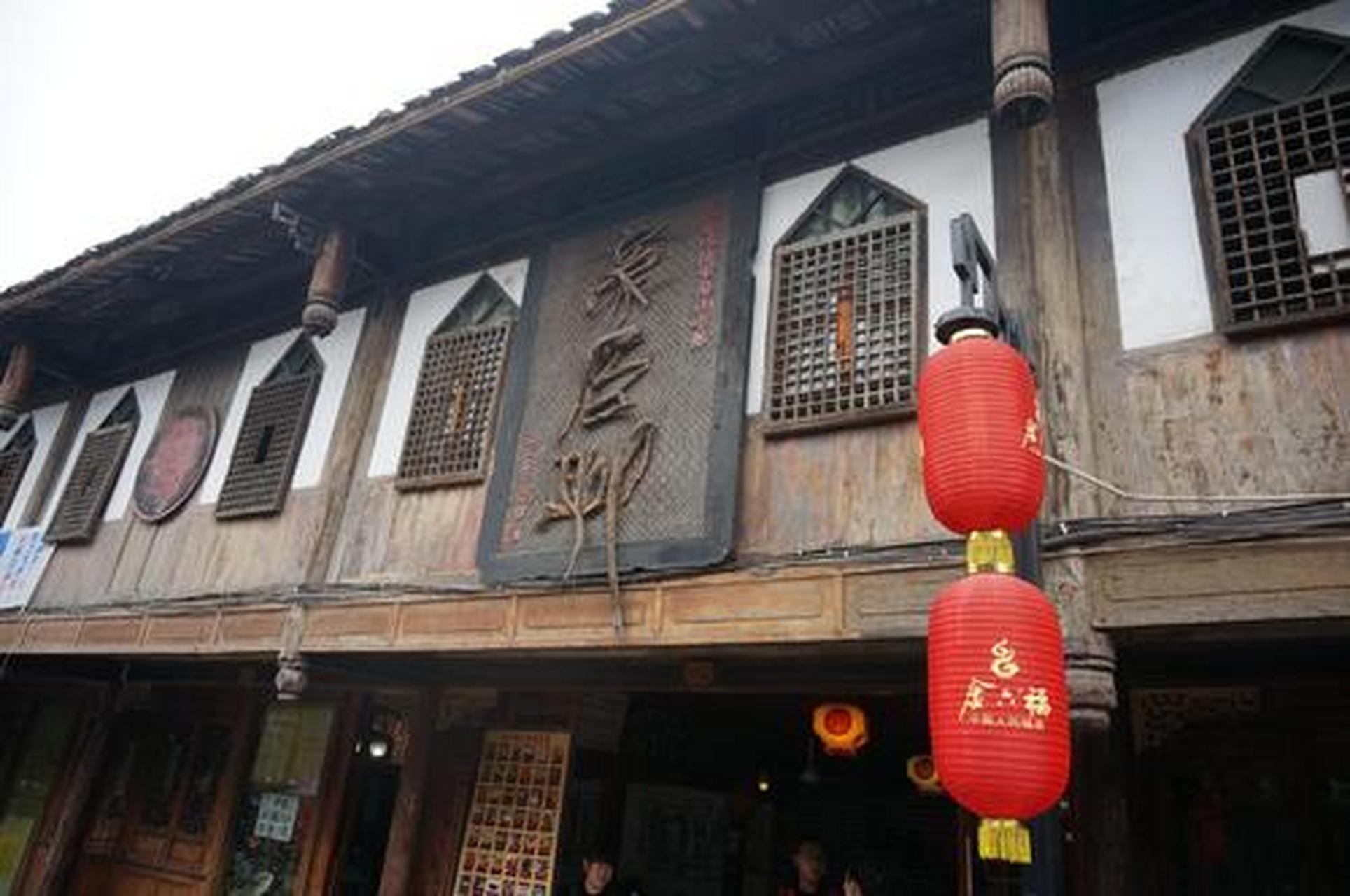 邛崃大北街是四川省内保存完好的最长古街,临邛古城大北街位于临邛古