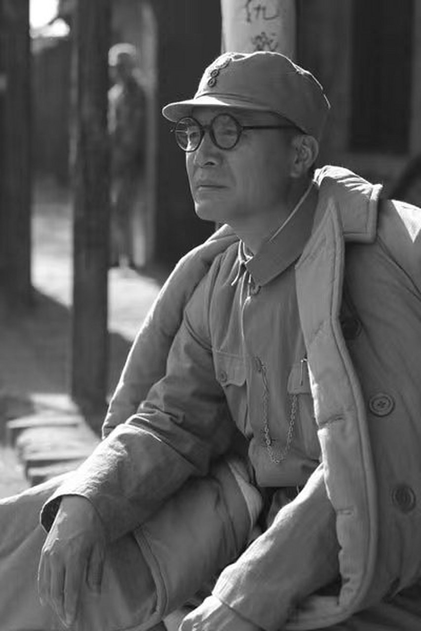 见面后肖永银非但不高兴,还沉着脸说:"首长,您还把我当做部下吗?