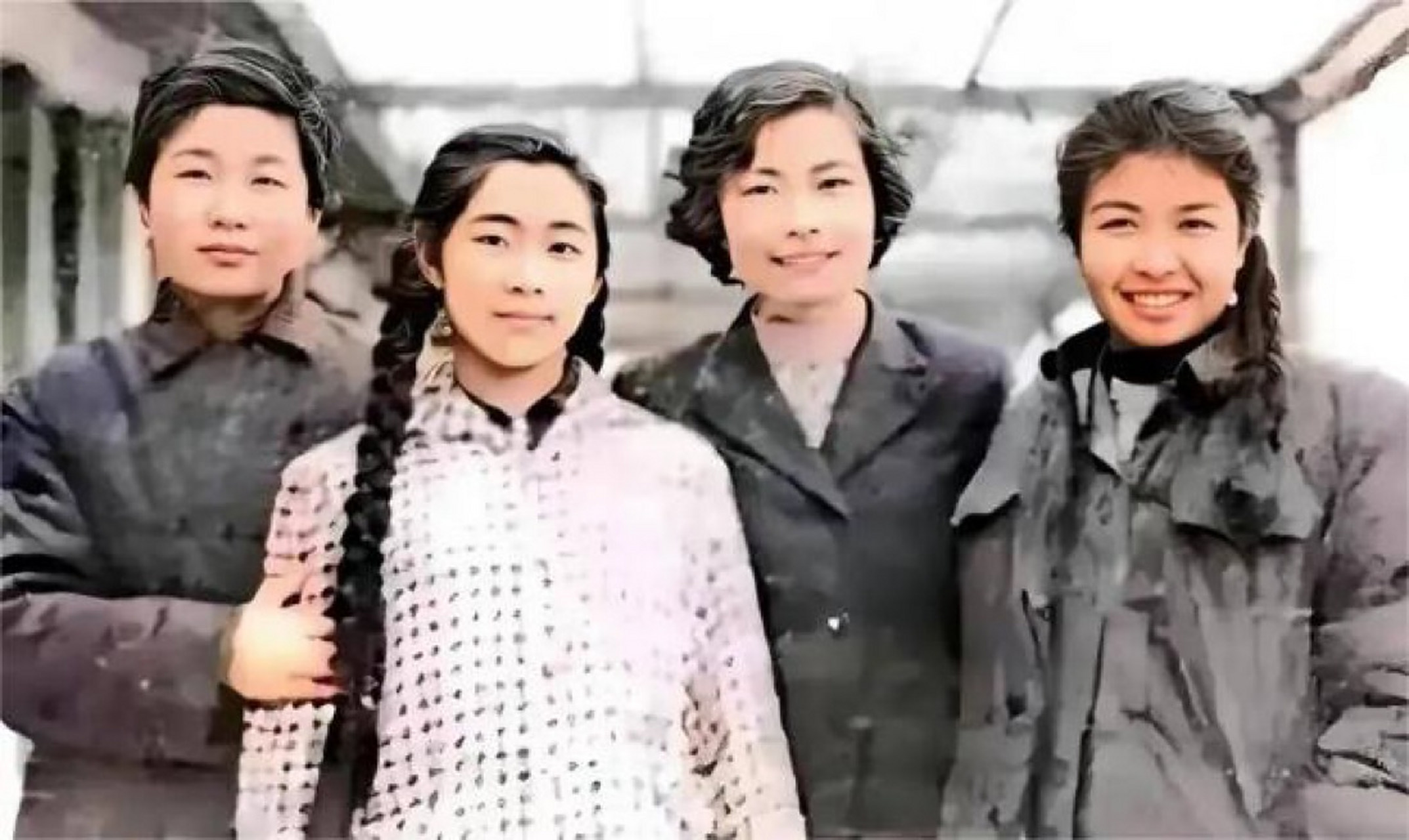 从左到右:李讷,林豆豆,聂力,陶思亮.