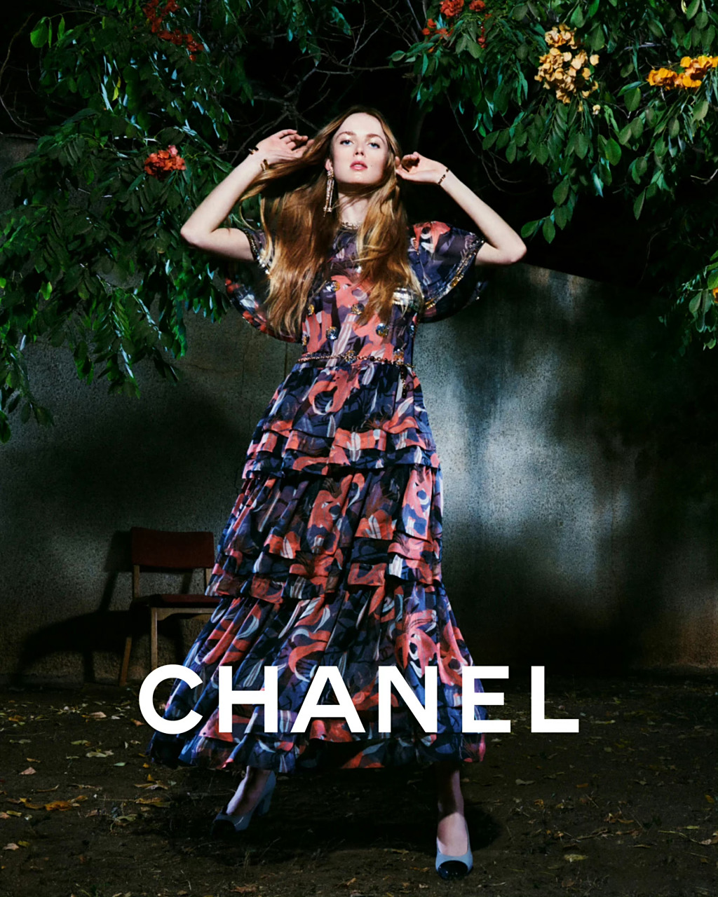 chanel 2023早秋高级手工坊广告大片,法式优雅邂逅热情的艺术文化,彰