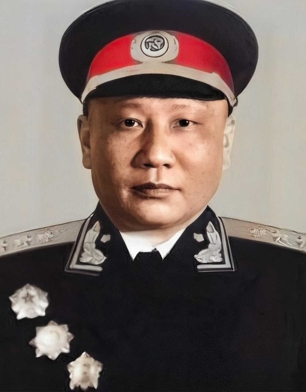 开国将军·唐亮,因为他是政治将军,带兵打仗的机会不多,所以名气不大