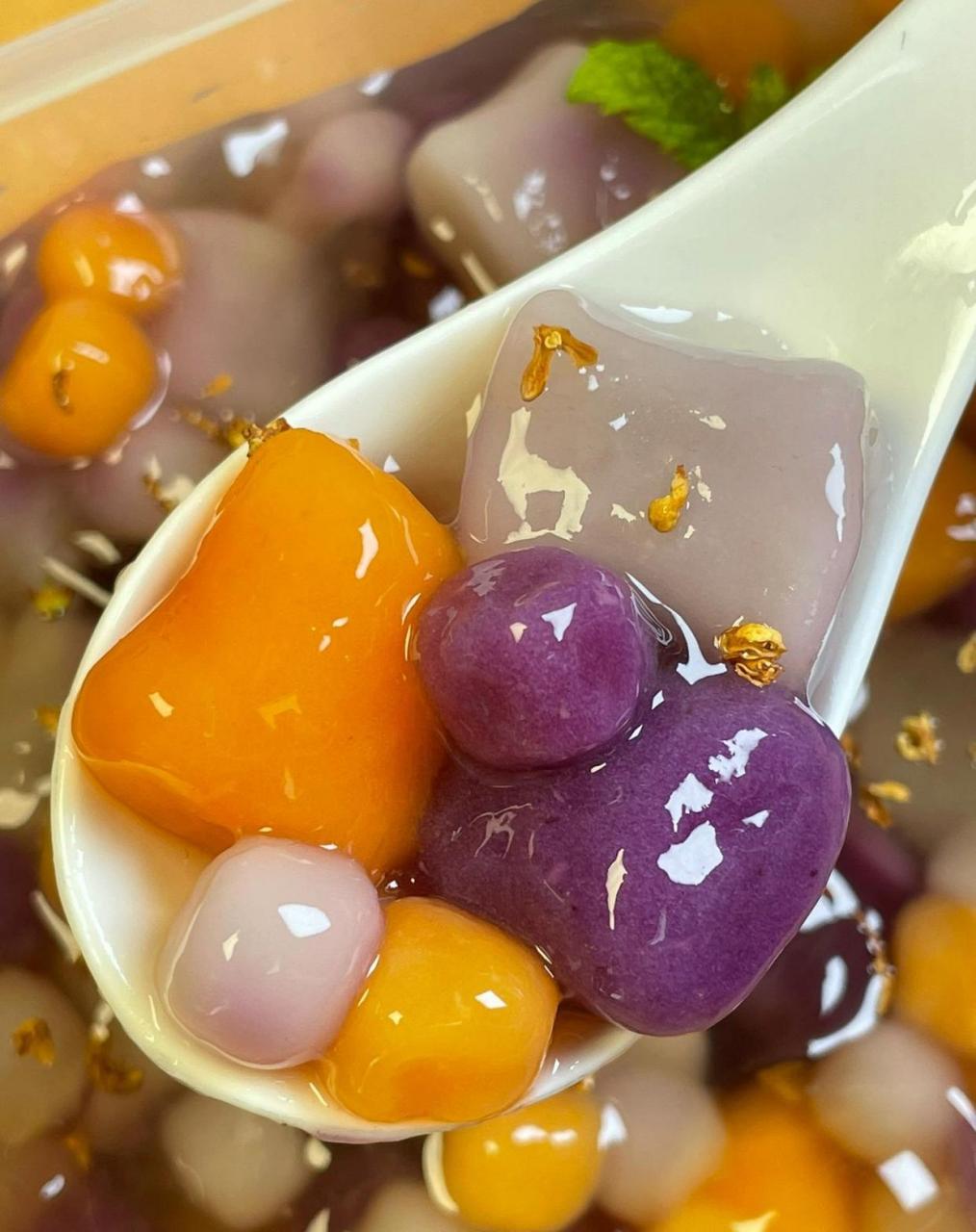 桂花芋圆冰粉,求求你们快去试试这个做法夏日炎炎,来一碗清凉解暑的